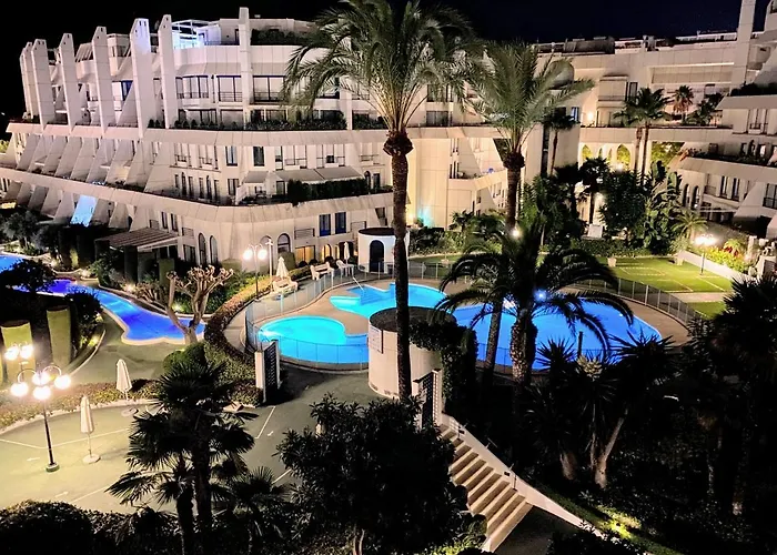 House - Eaw Homes شقة ماربيا